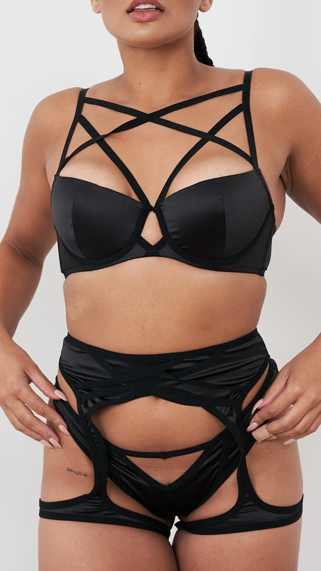 Letty Set - Strappy Balconette Lingerie Set Black - Image 3